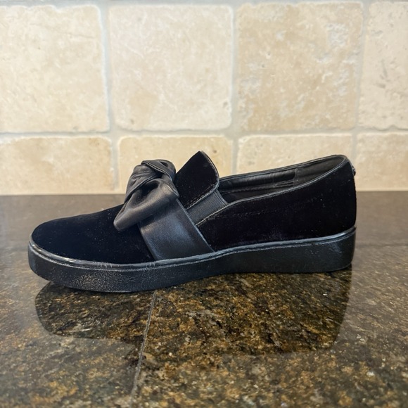 Michael Kors Willa Slip On Shoes Size 6M Black Velvet Bow Detail - Picture 5 of 13